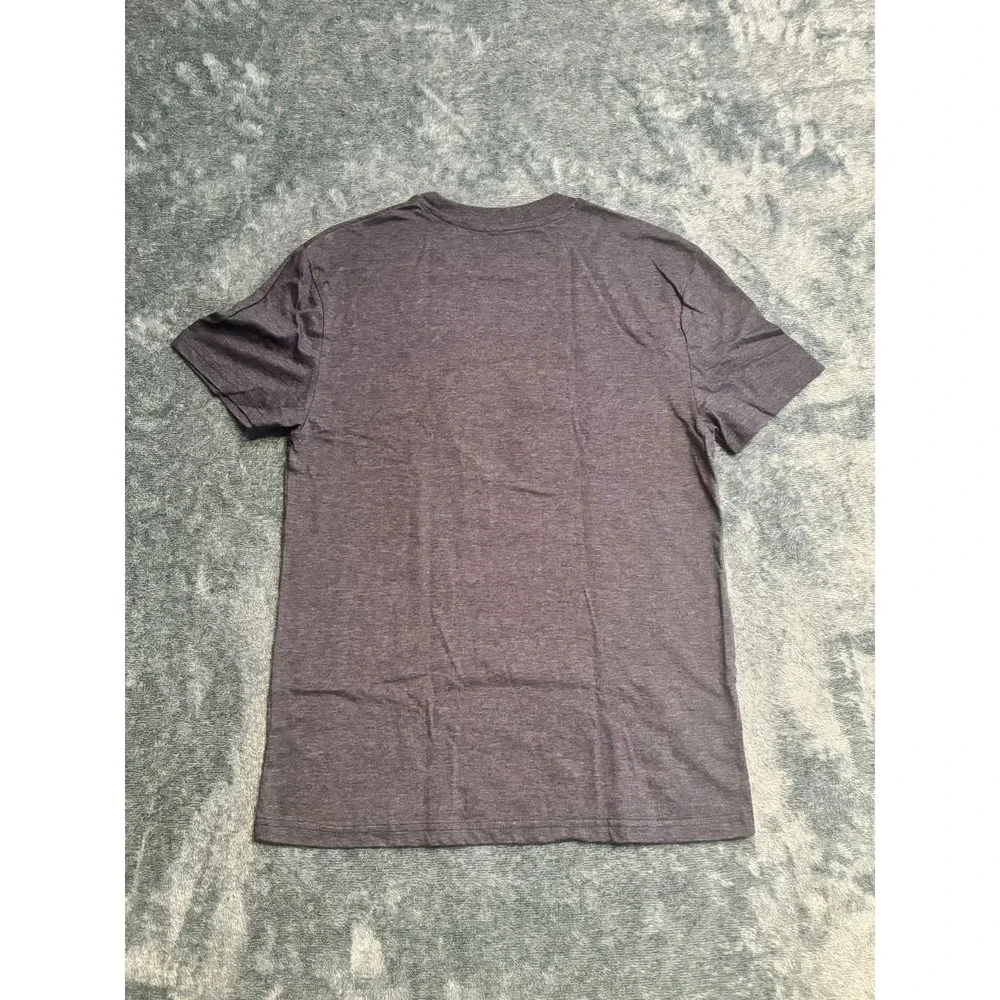 True Religion T-Shirt Men Medium Charcoal Grey Red Horseshoe Logo Graphic Cotton